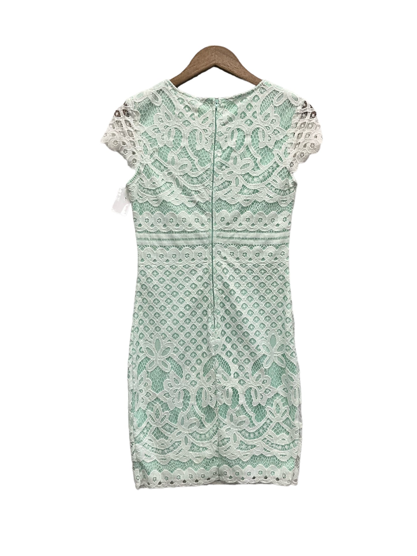 Dress Casual Midi By Bisou Bisou Size: 6