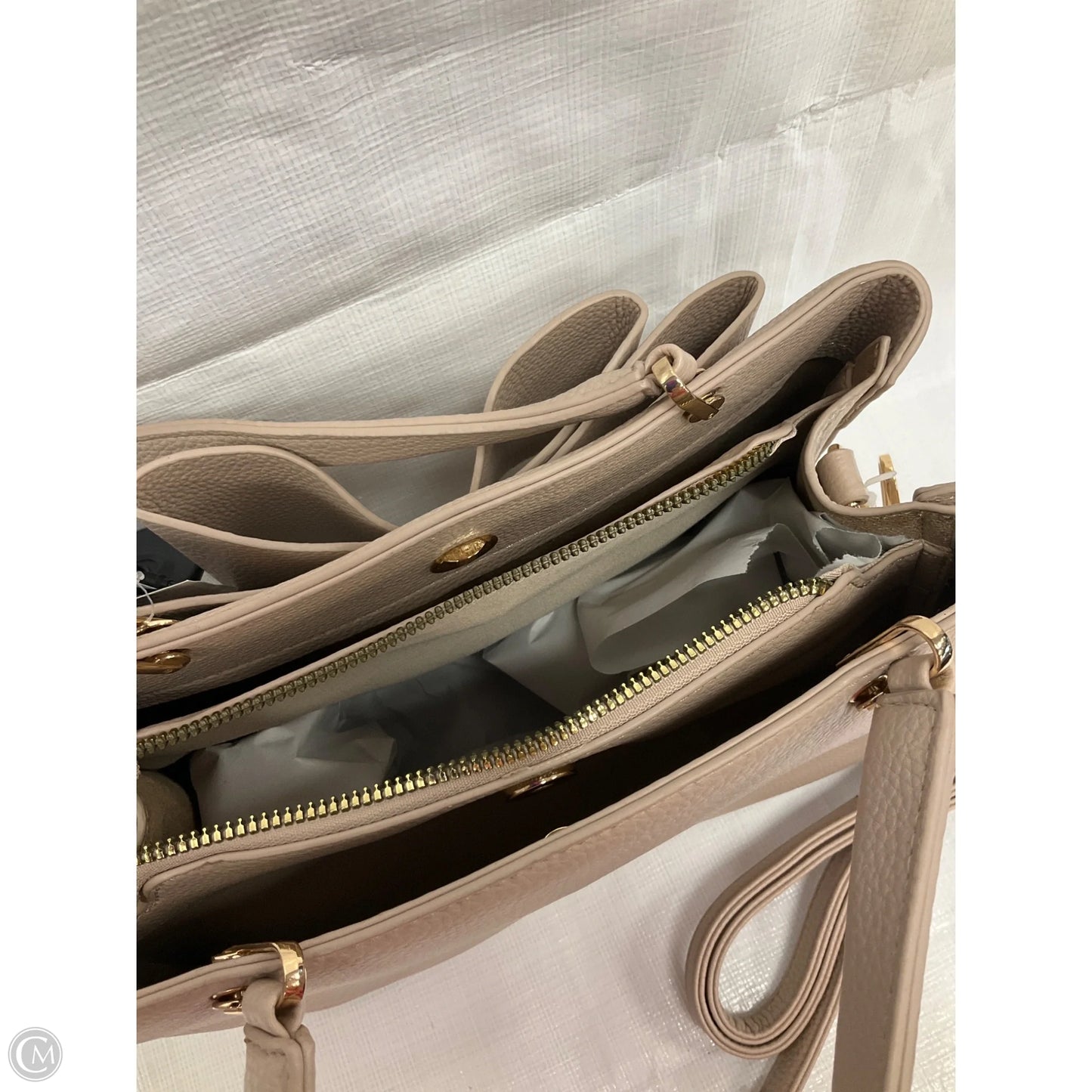 Handbag By Clothes Mentor, Size: Small