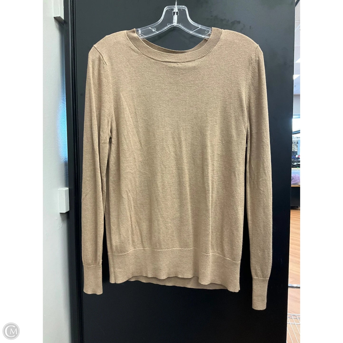 Top Long Sleeve By Banana Republic In Tan, Size: M