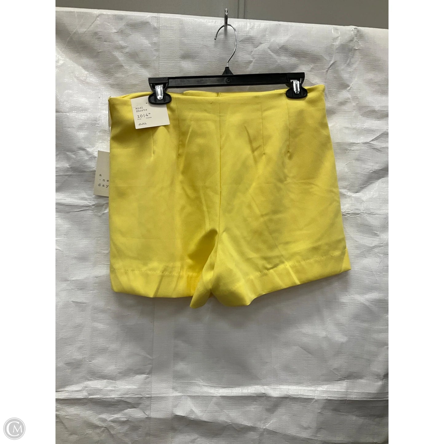 Shorts By A New Day In Yellow, Size: 10