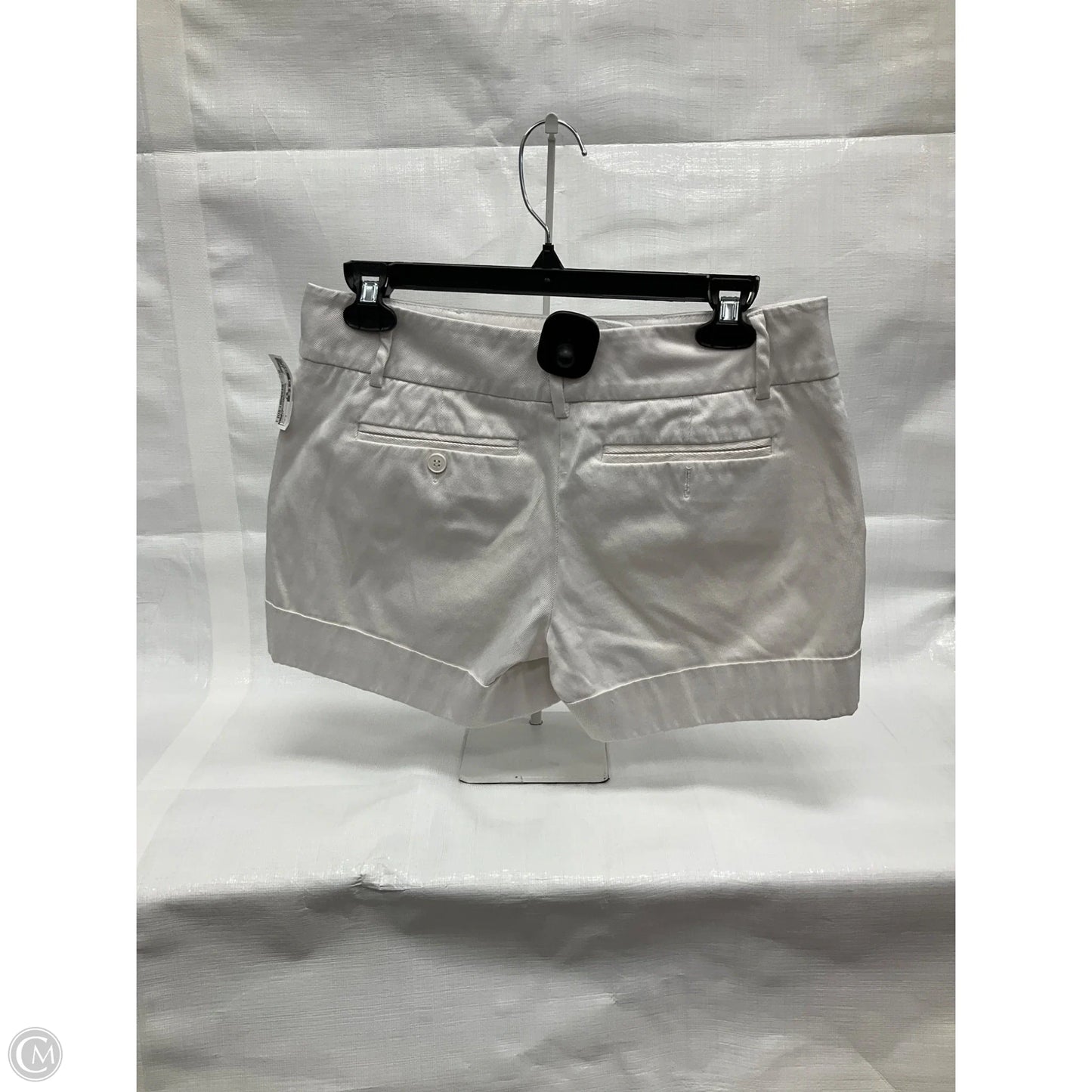 Shorts By Clothes Mentor In Cream, Size: 2