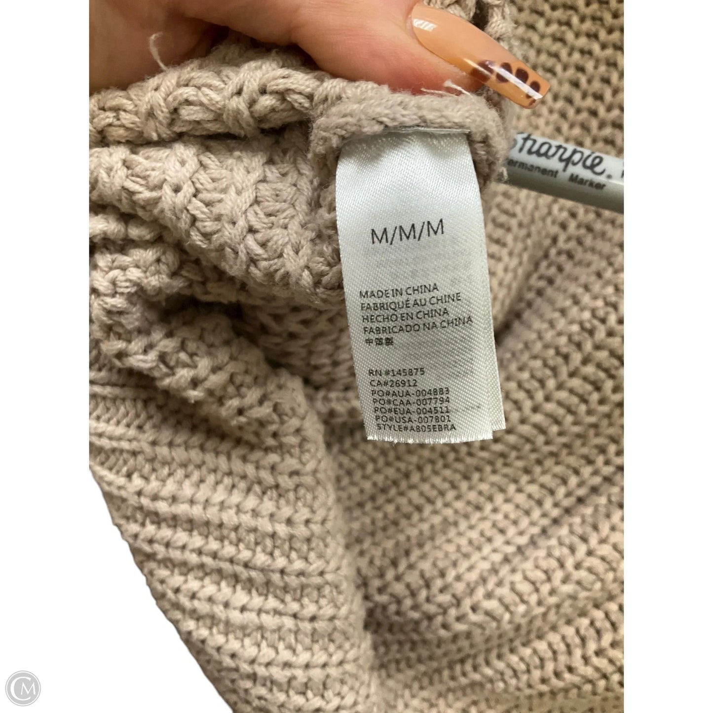 Sweater By Clothes Mentor In Beige, Size: M