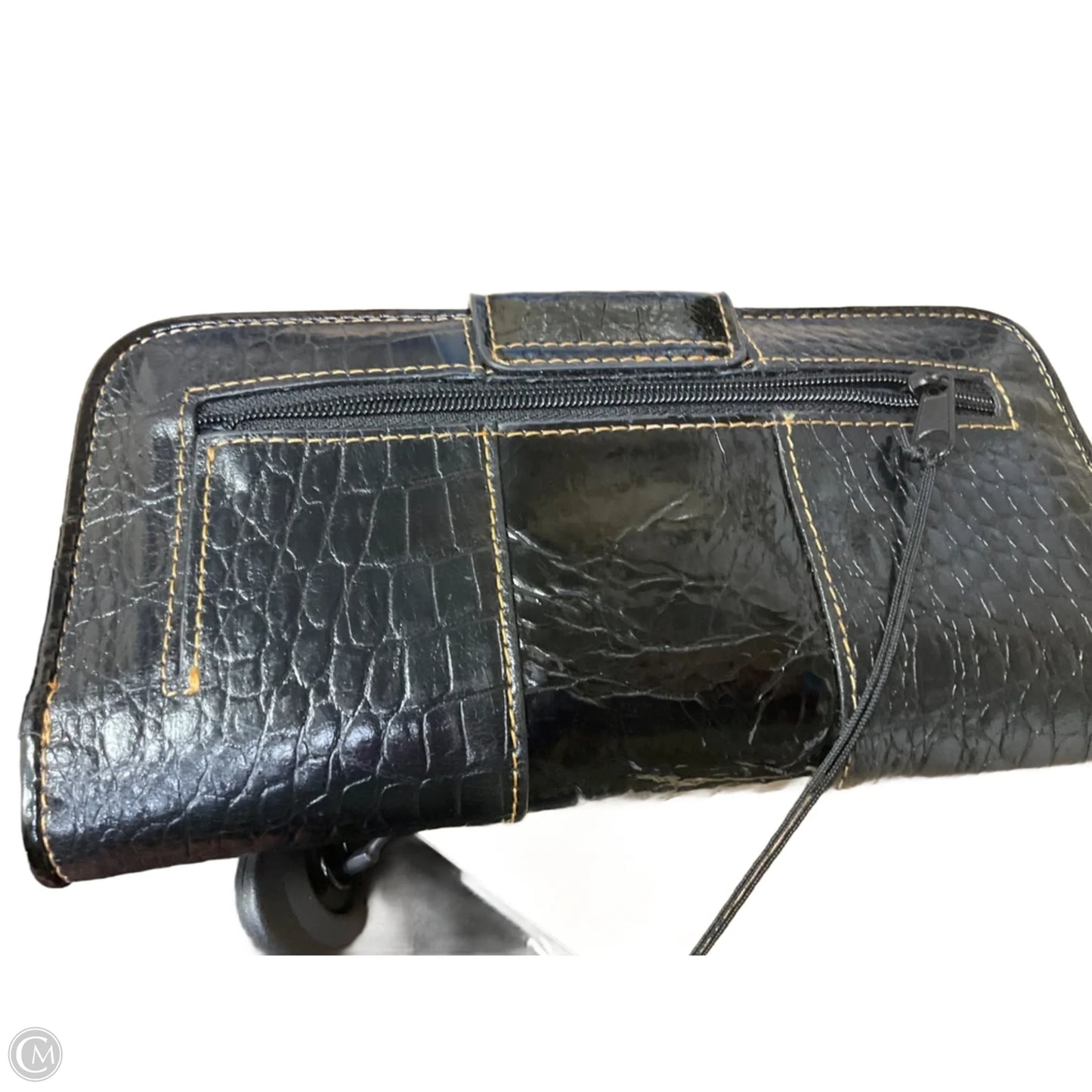 Wallet Leather By Clothes Mentor, Size: Medium