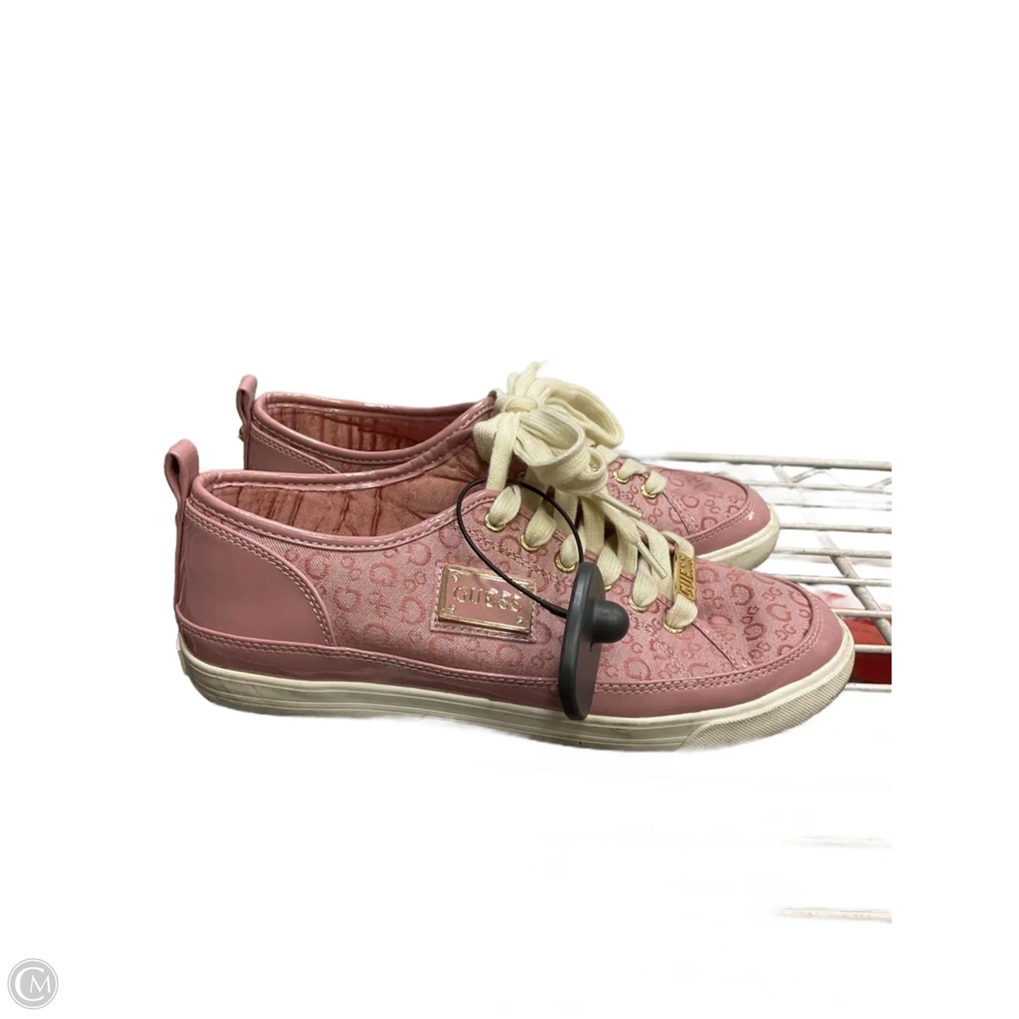 Shoes Sneakers By Guess In Pink, Size: 9