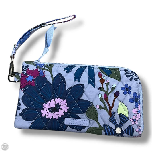 Wristlet By Vera Bradley, Size: Medium