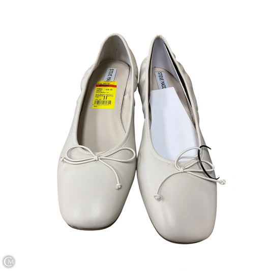 Shoes Flats By Steve Madden In Tan, Size: 11