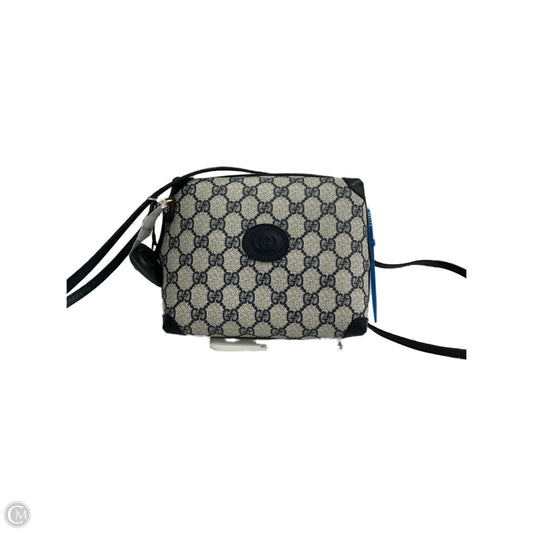 Crossbody Luxury Designer By Gucci, Size: Small