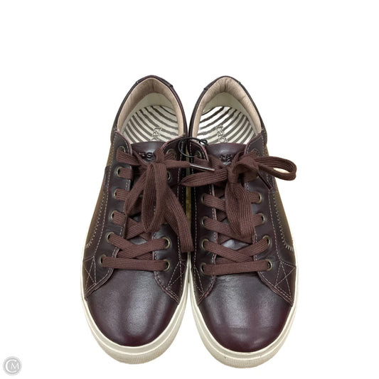 Shoes Sneakers By Taos In Brown, Size: 9