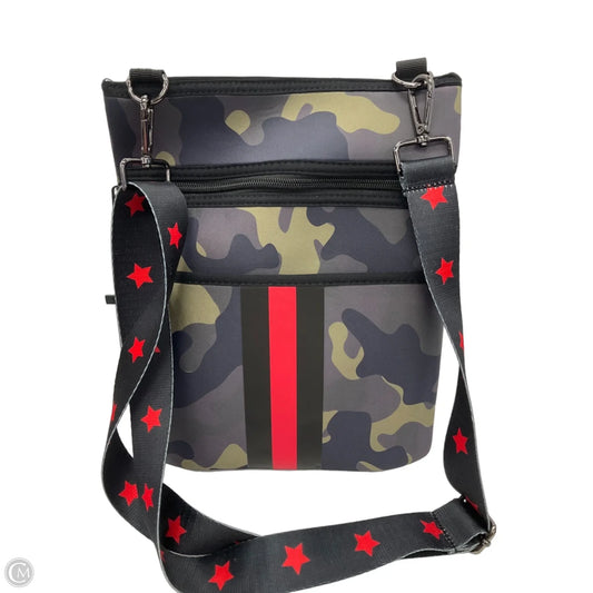 Crossbody By Clothes Mentor, Size: Medium
