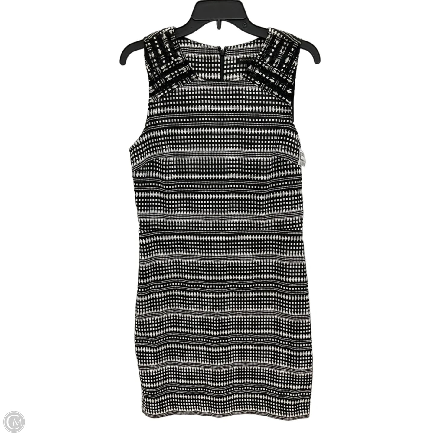 Dress Casual Short By Banana Republic In Black & White, Size: M