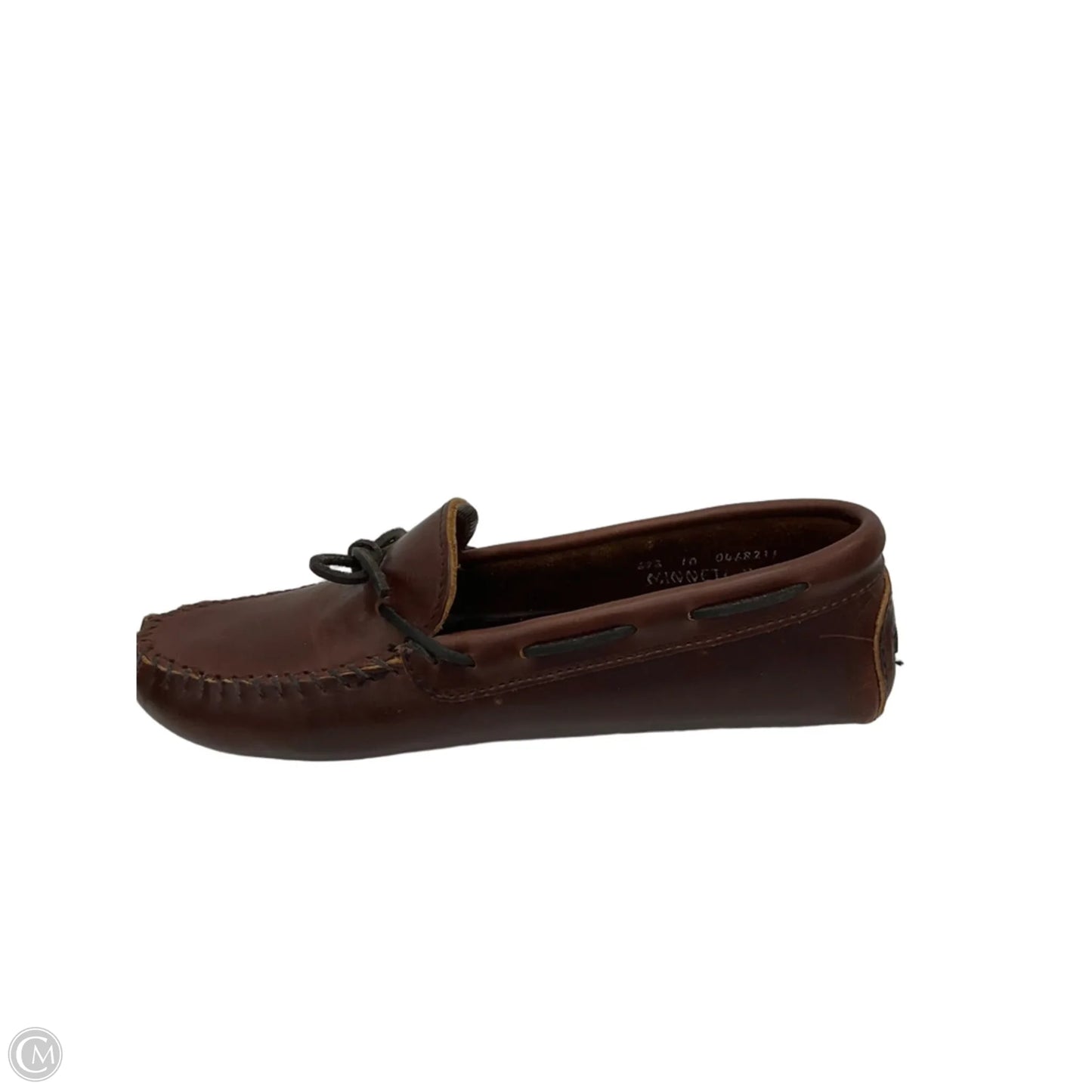 Shoes Flats By Minnetonka In Brown, Size: 10