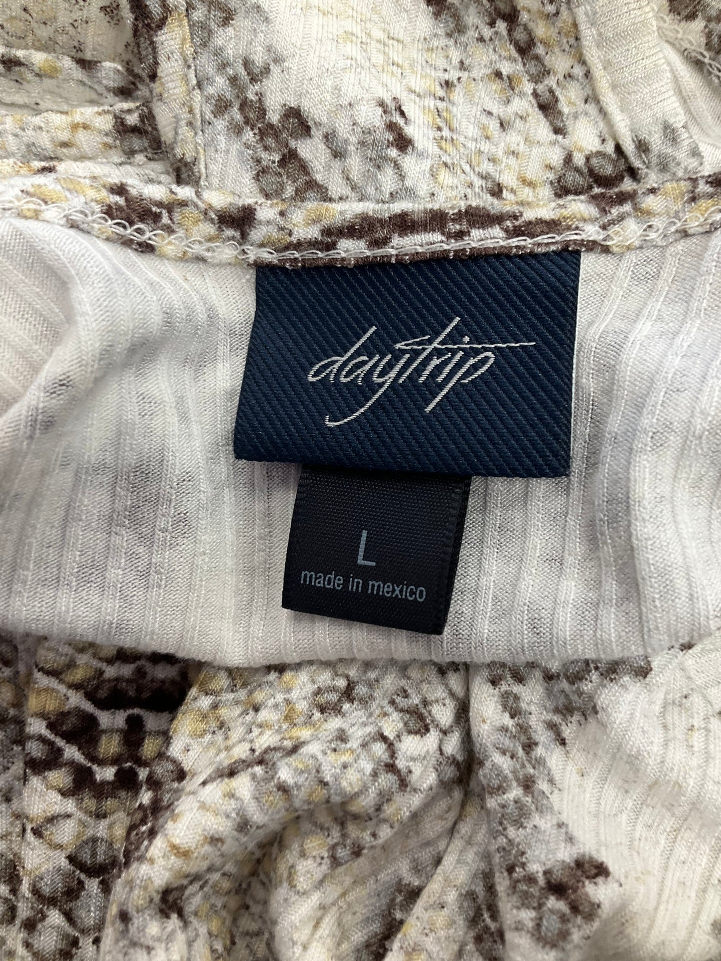 Top Sleeveless By Daytrip  Size: L