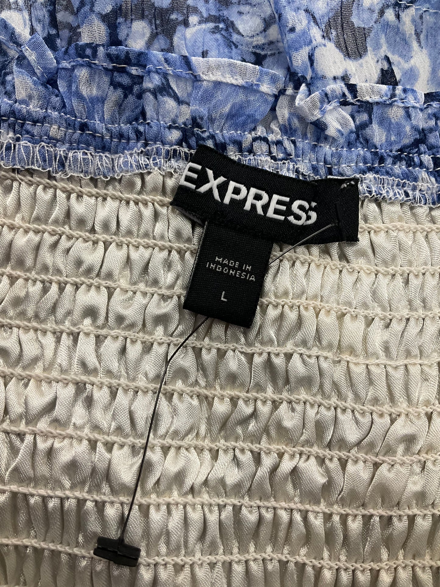 Top Short Sleeve By Express  Size: 12