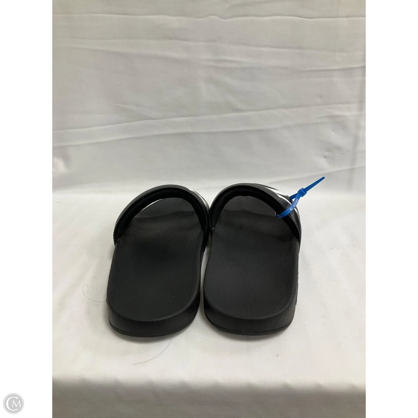 Shoes Luxury Designer By Gucci In Black, Size: 6.5