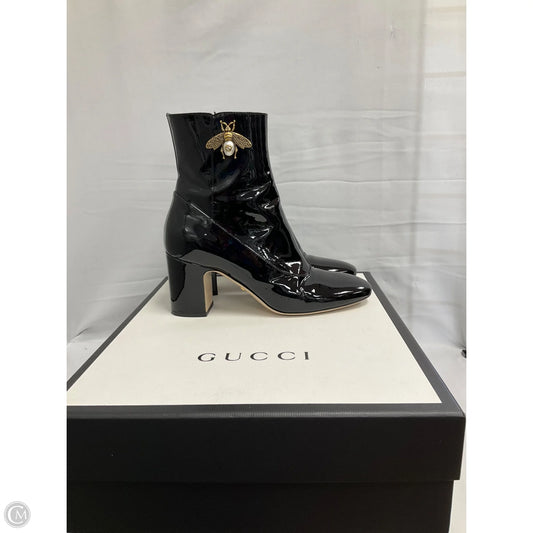 Boots Luxury Designer By Gucci In Black, Size: 7