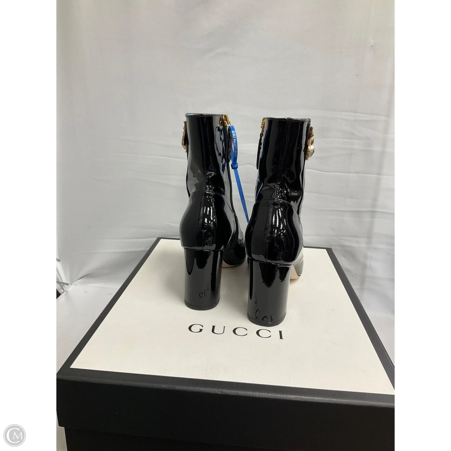 Boots Luxury Designer By Gucci In Black, Size: 7