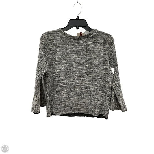 Top Long Sleeve By Urban Romantics In Grey, Size: S