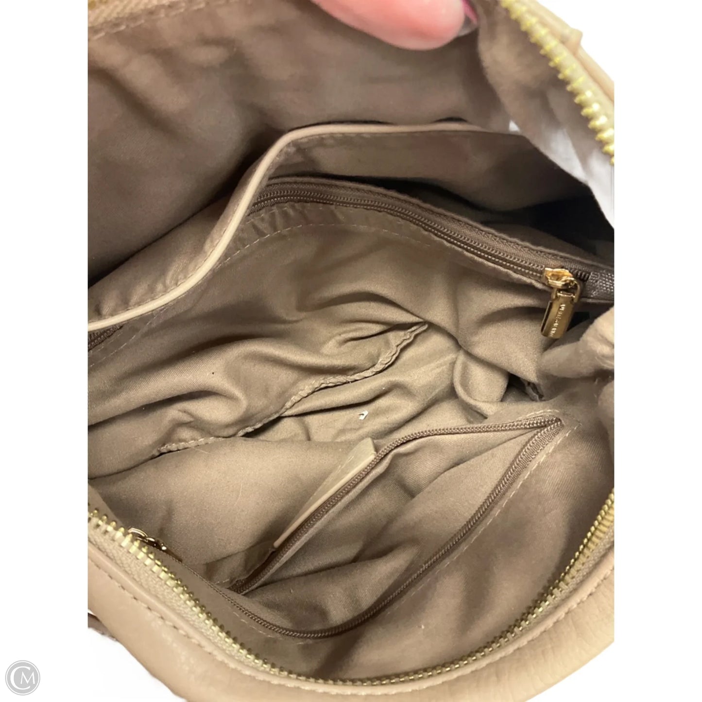 Crossbody By Clothes Mentor, Size: Medium