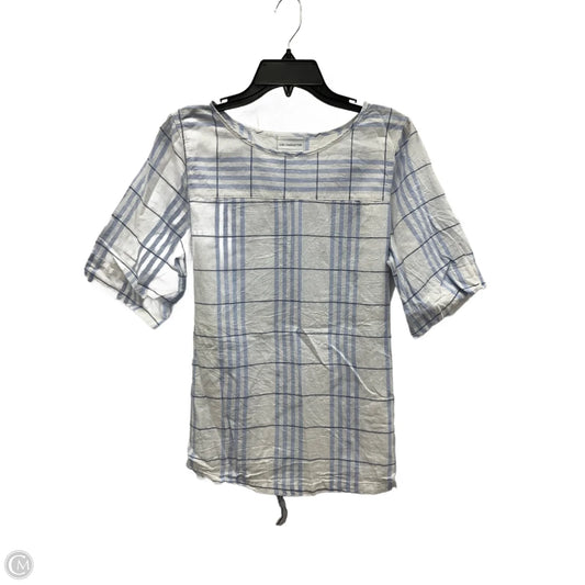 Top Short Sleeve By Liz Claiborne In Blue & White, Size: M