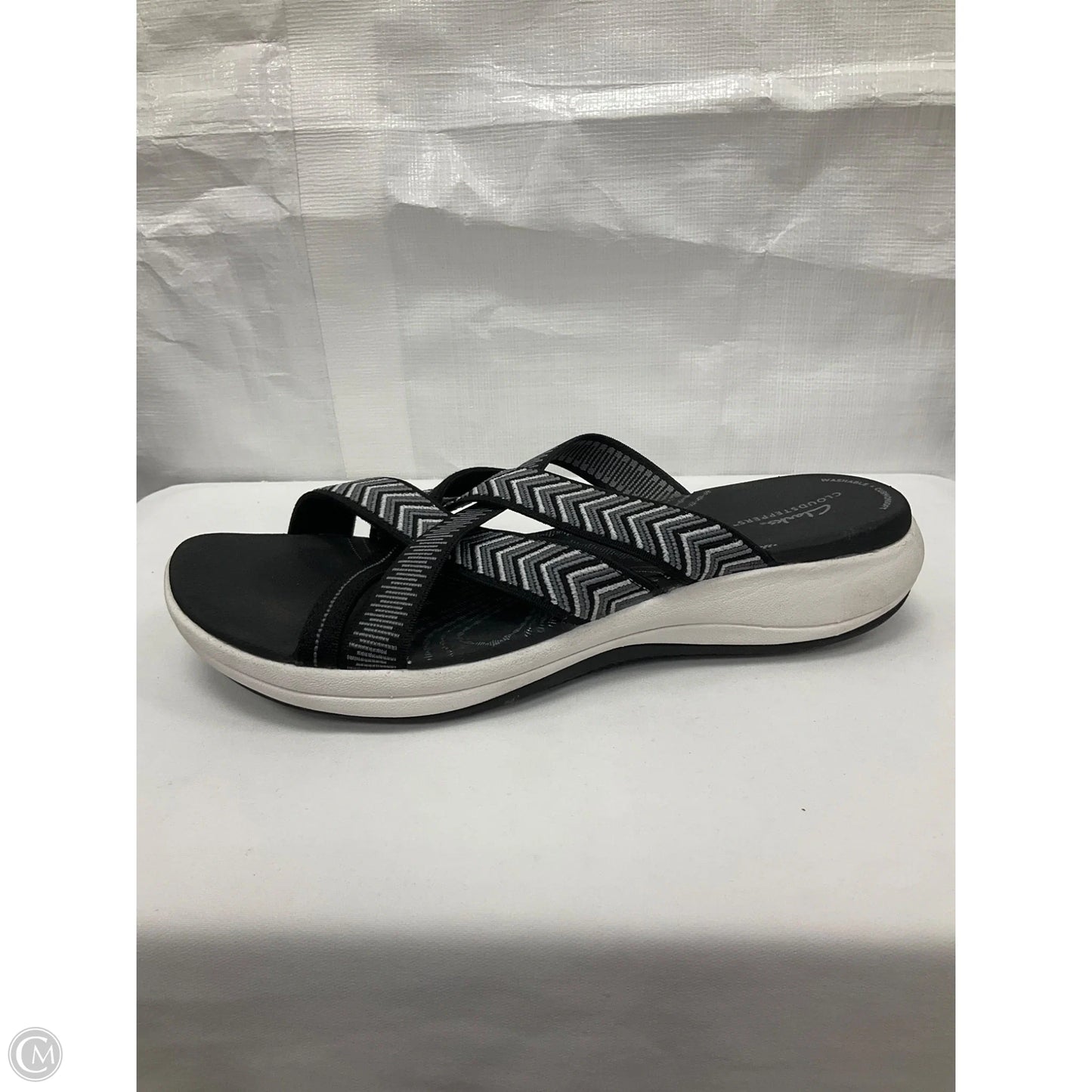 Sandals Flats By Clarks In Black, Size: 9