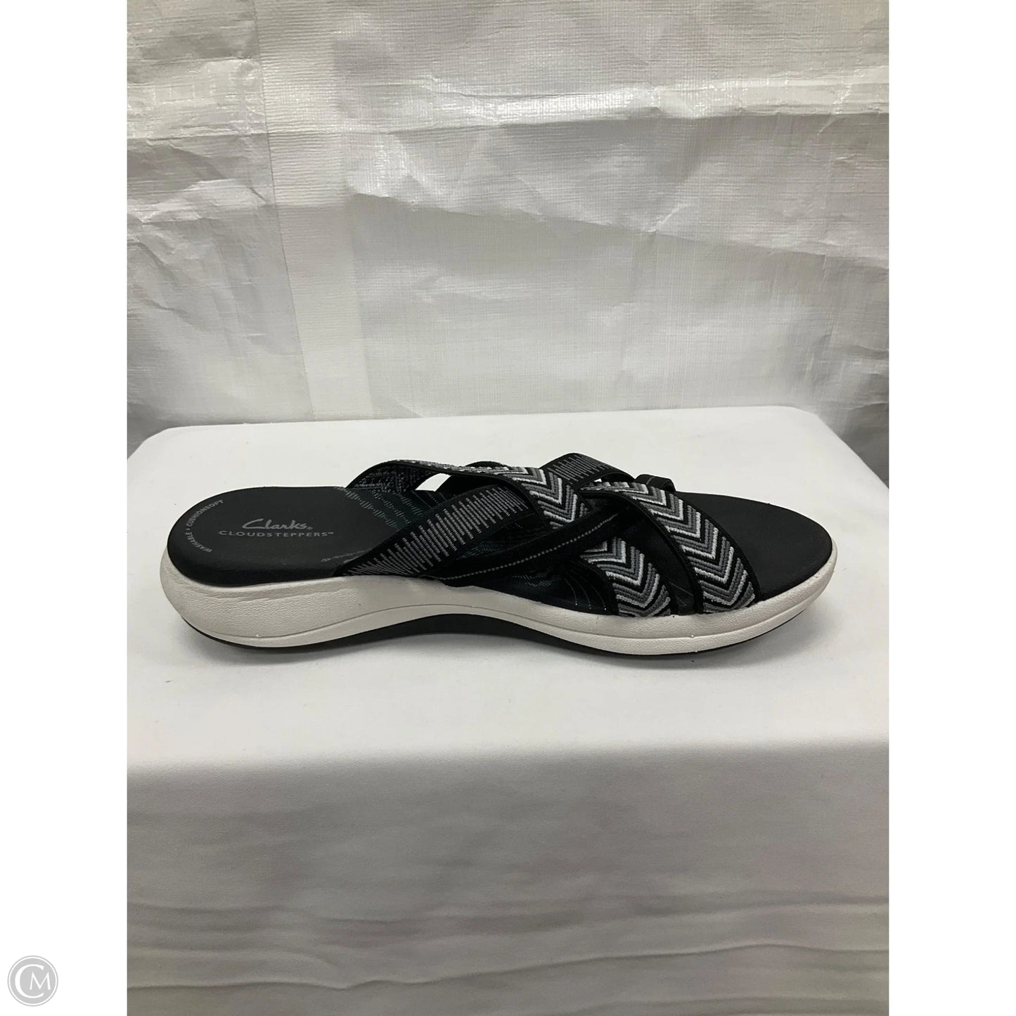 Sandals Flats By Clarks In Black, Size: 9