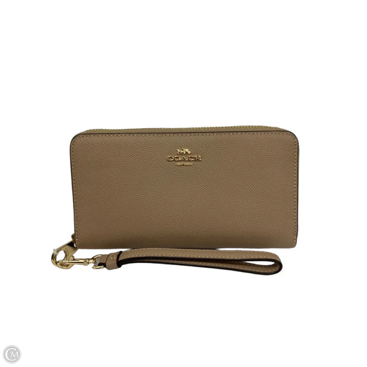 Wristlet Designer By Coach, Size: Large