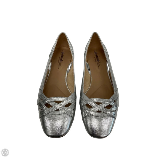 Shoes Flats By Life Stride In Silver, Size: 8