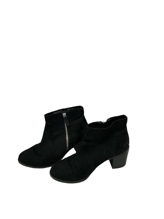 Boots Ankle Heels By Arizona  Size: 9.5