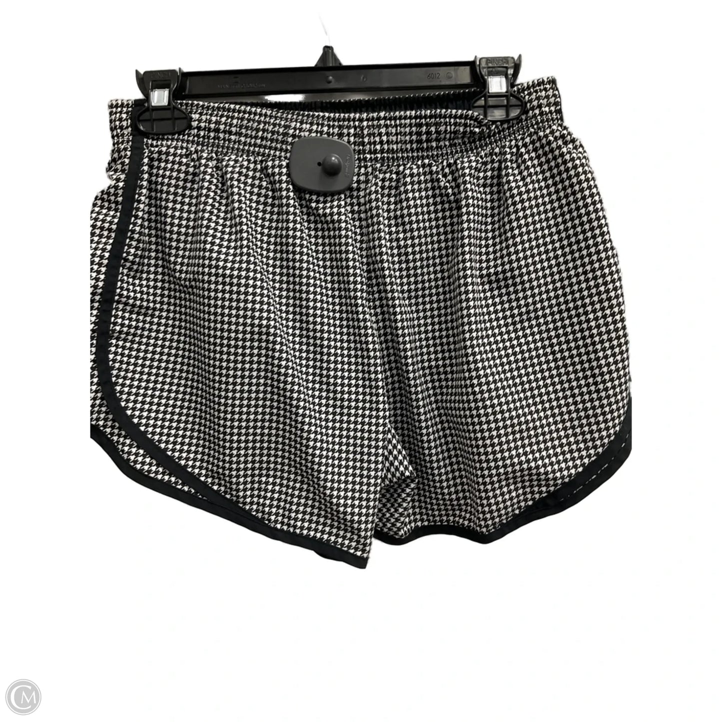 Athletic Shorts By Nike In Plaid Pattern, Size: M