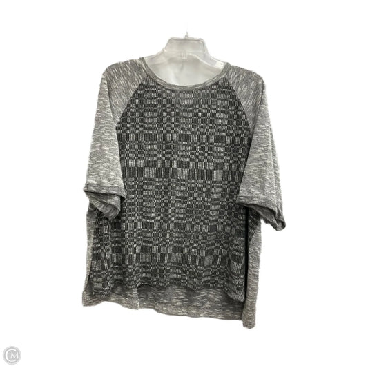 Top Short Sleeve By Old Navy In Grey, Size: Xxl