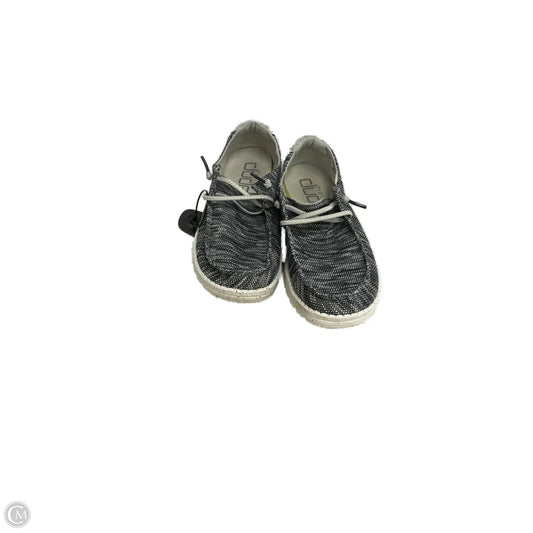 Shoes Flats By Hey Dude In Grey, Size: 8