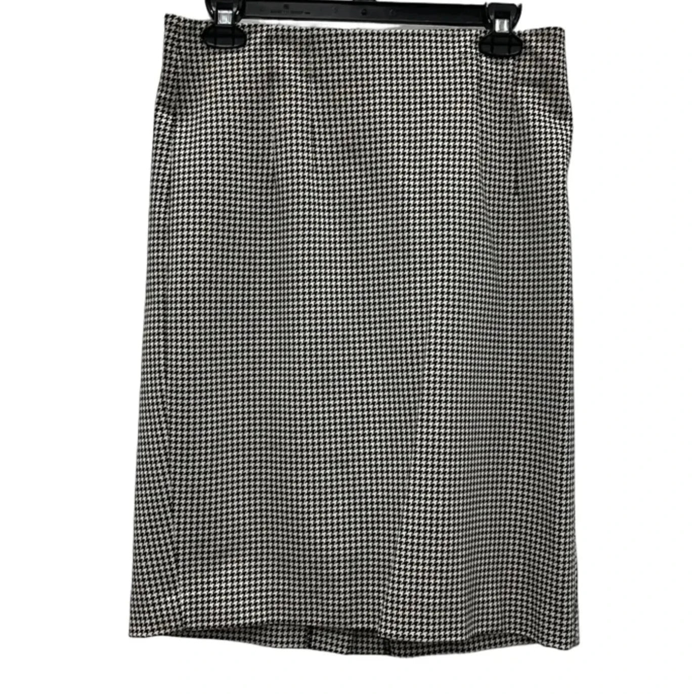 Skirt Mini & Short By Amanda + Chelsea In Black & Cream, Size: 8