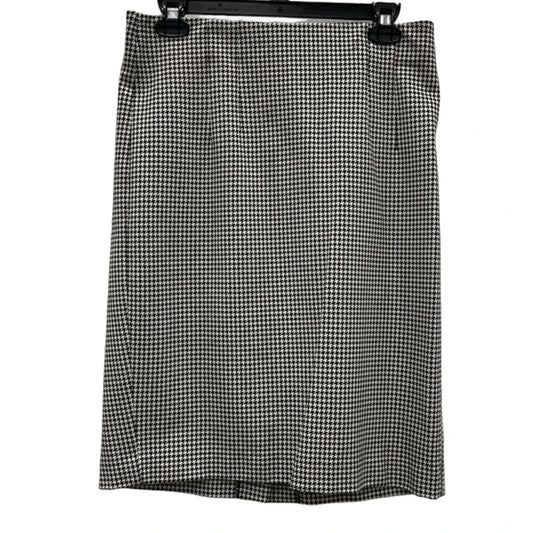 Skirt Mini & Short By Amanda + Chelsea In Black & Cream, Size: 8