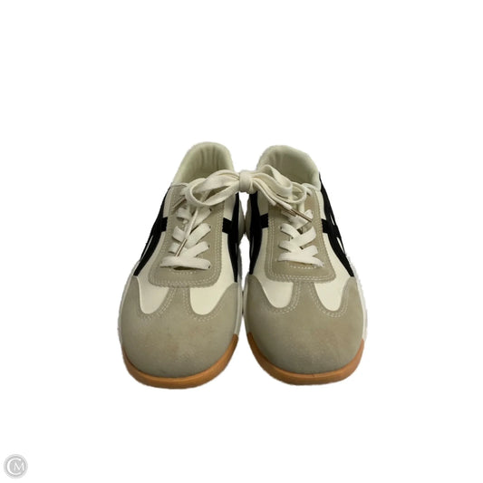 Shoes Athletic By Clothes Mentor In Cream, Size: 8.5