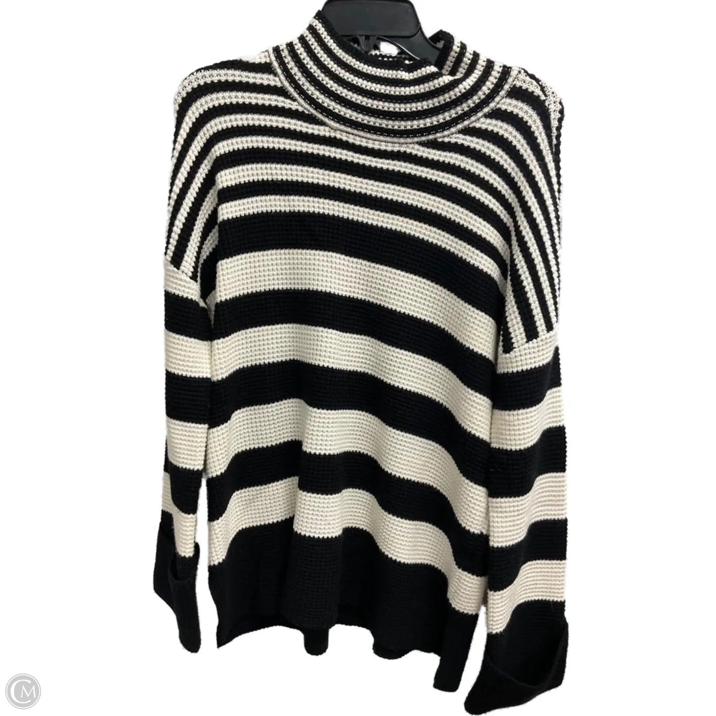 Sweater By Clothes Mentor In Black & White, Size: S