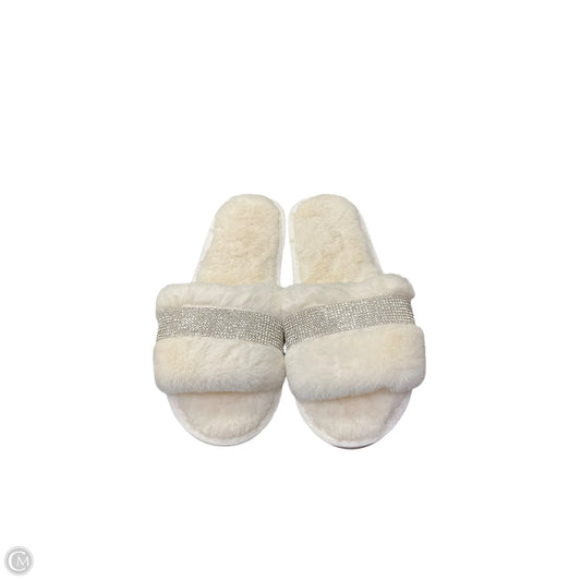 Slippers By Cme In White