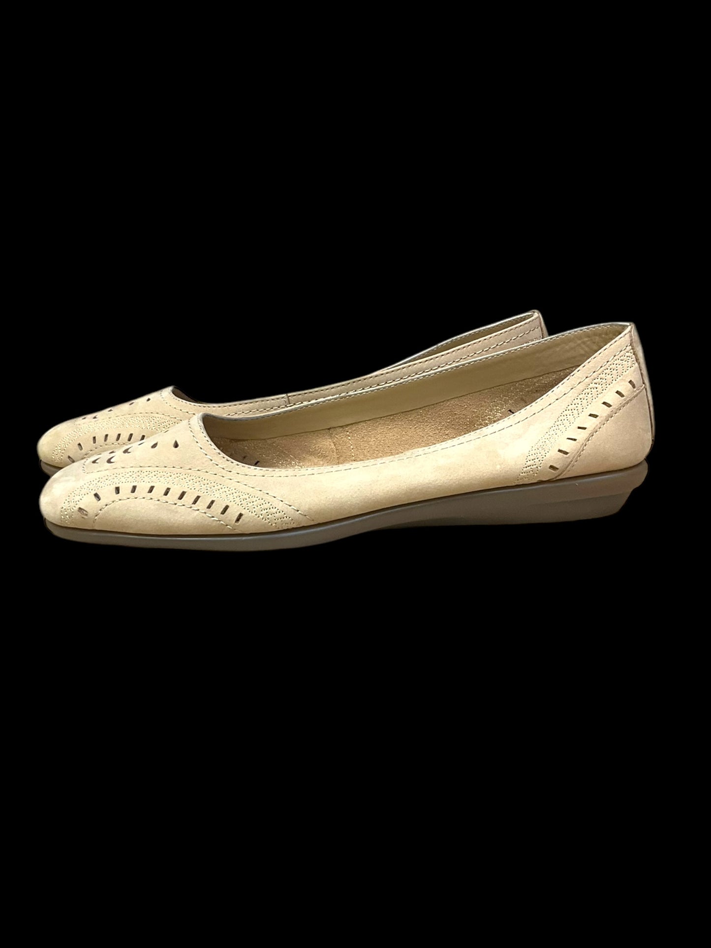 Shoes Flats By Aerosoles In Beige, Size: 11