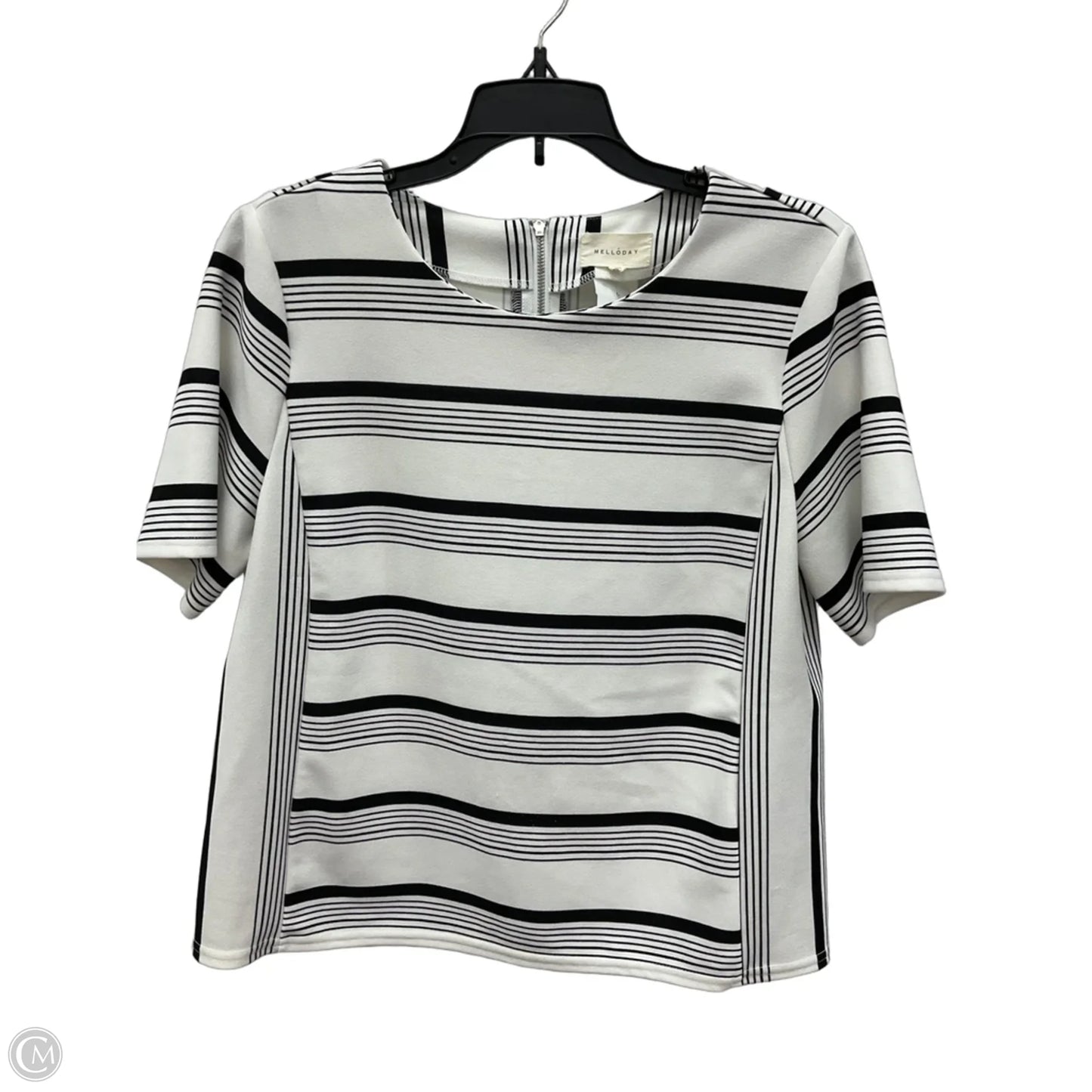Top Short Sleeve By Melloday In Striped Pattern, Size: M