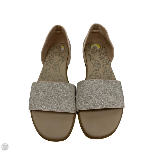 Sandals Flats By Mootsies Tootsies In Silver, Size: 9