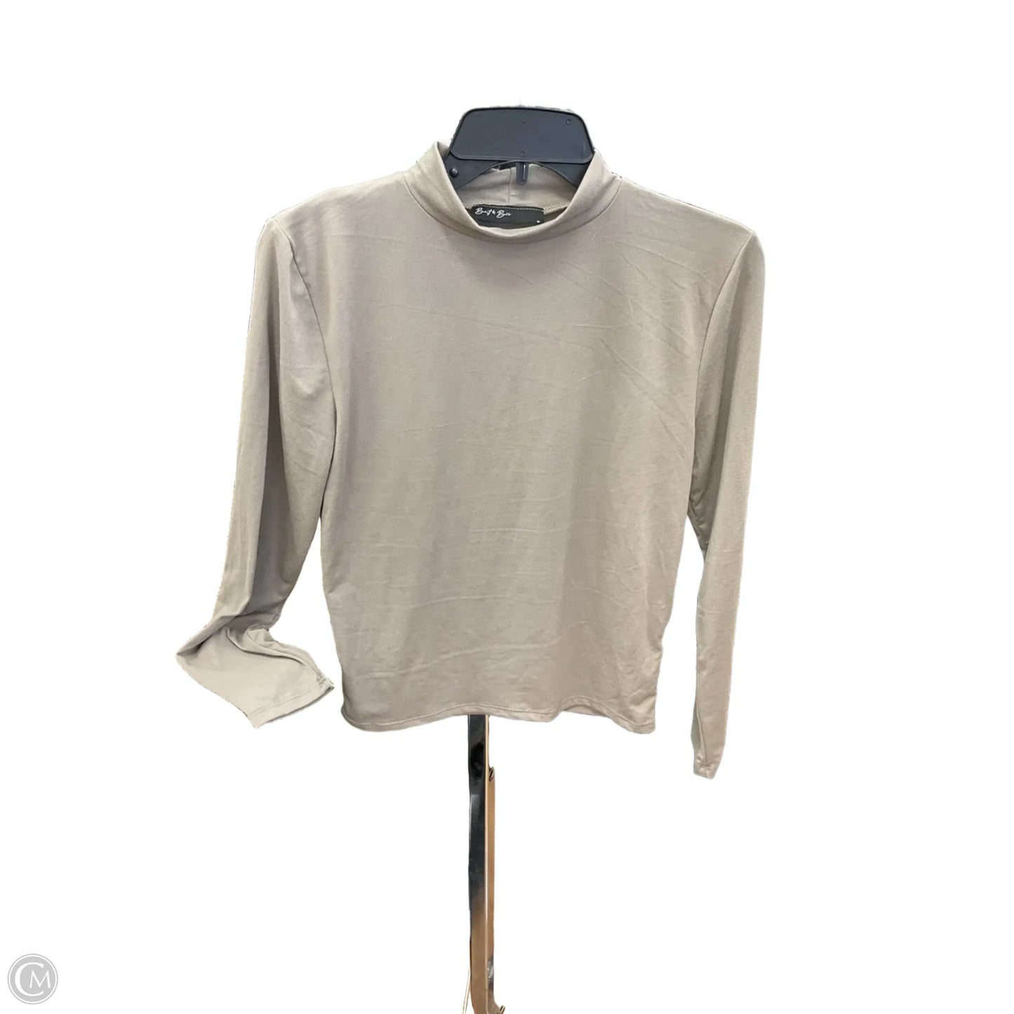 Top Long Sleeve By Clothes Mentor In Beige, Size: M