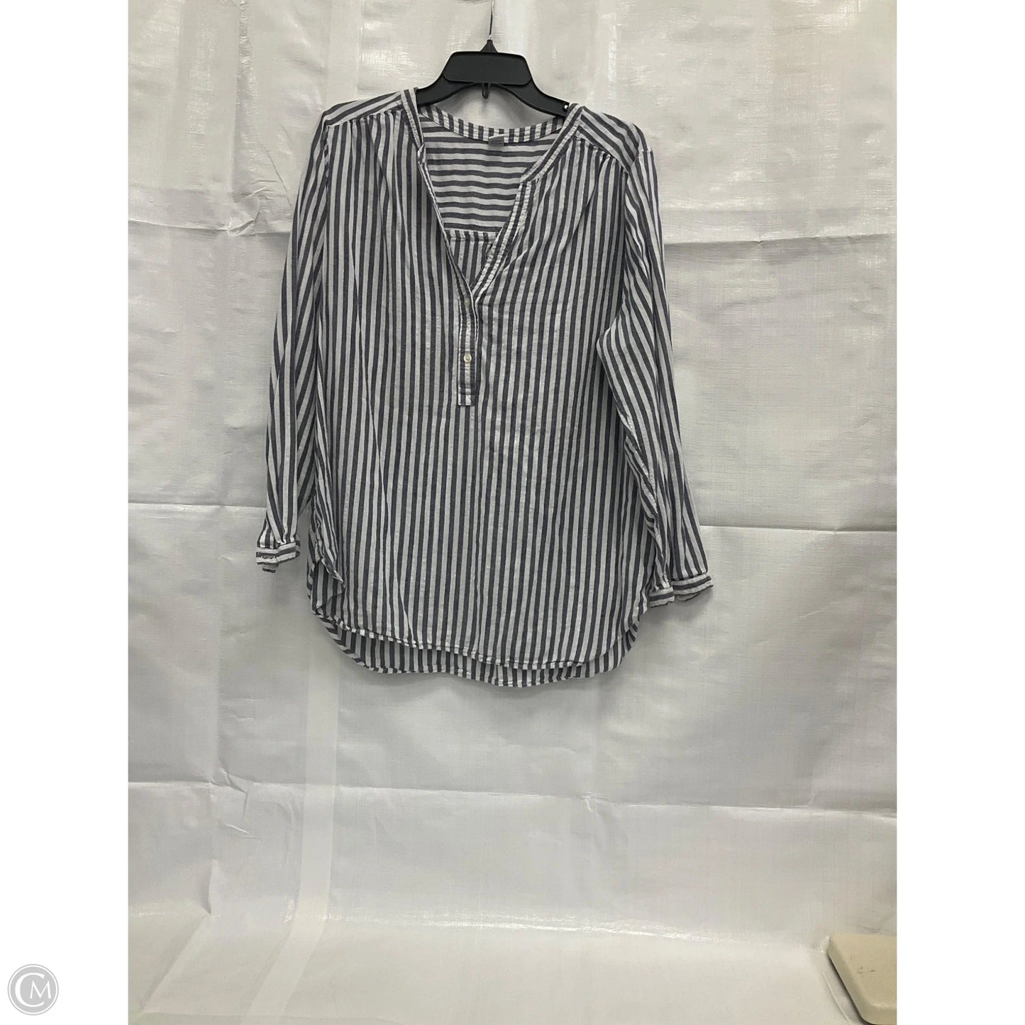 Top Long Sleeve By Old Navy In Striped Pattern, Size: Xl