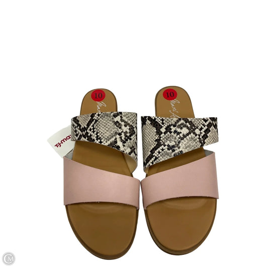 Sandals Flats By Clothes Mentor In Snakeskin Print, Size: 10