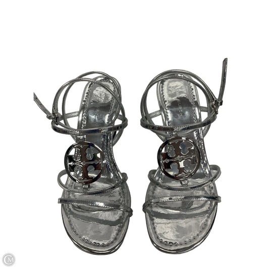 Shoes Designer By Tory Burch In Silver, Size: 5.5