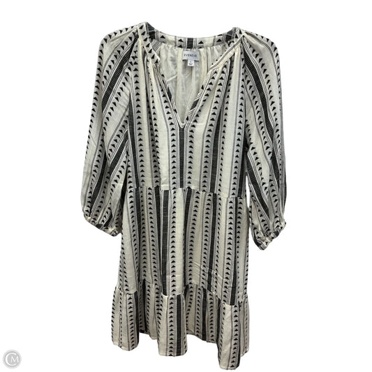 Dress Casual Short By Evereve In Black & White, Size: S