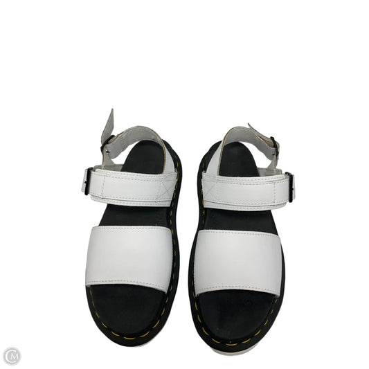 Sandals Flats By Dr Martens In Black & White, Size: 6