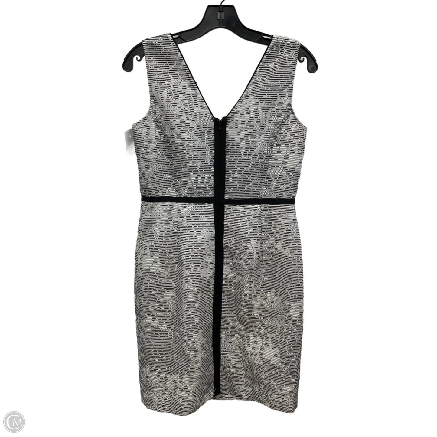 Dress Casual Short By Ann Taylor In Black & White, Size: 4p
