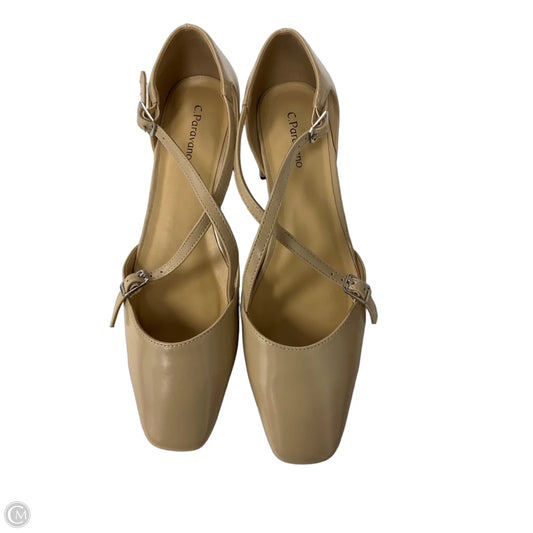 Shoes Flats By Cma In Beige, Size: 9.5