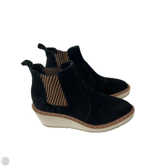 Boots Ankle Flats By Cma In Black & White, Size: 7.5