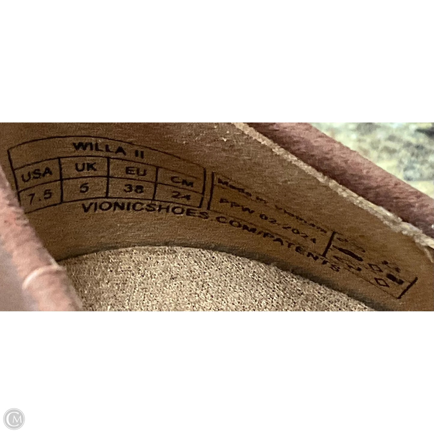 Shoes Flats By Vionic In Brown, Size: 7.5