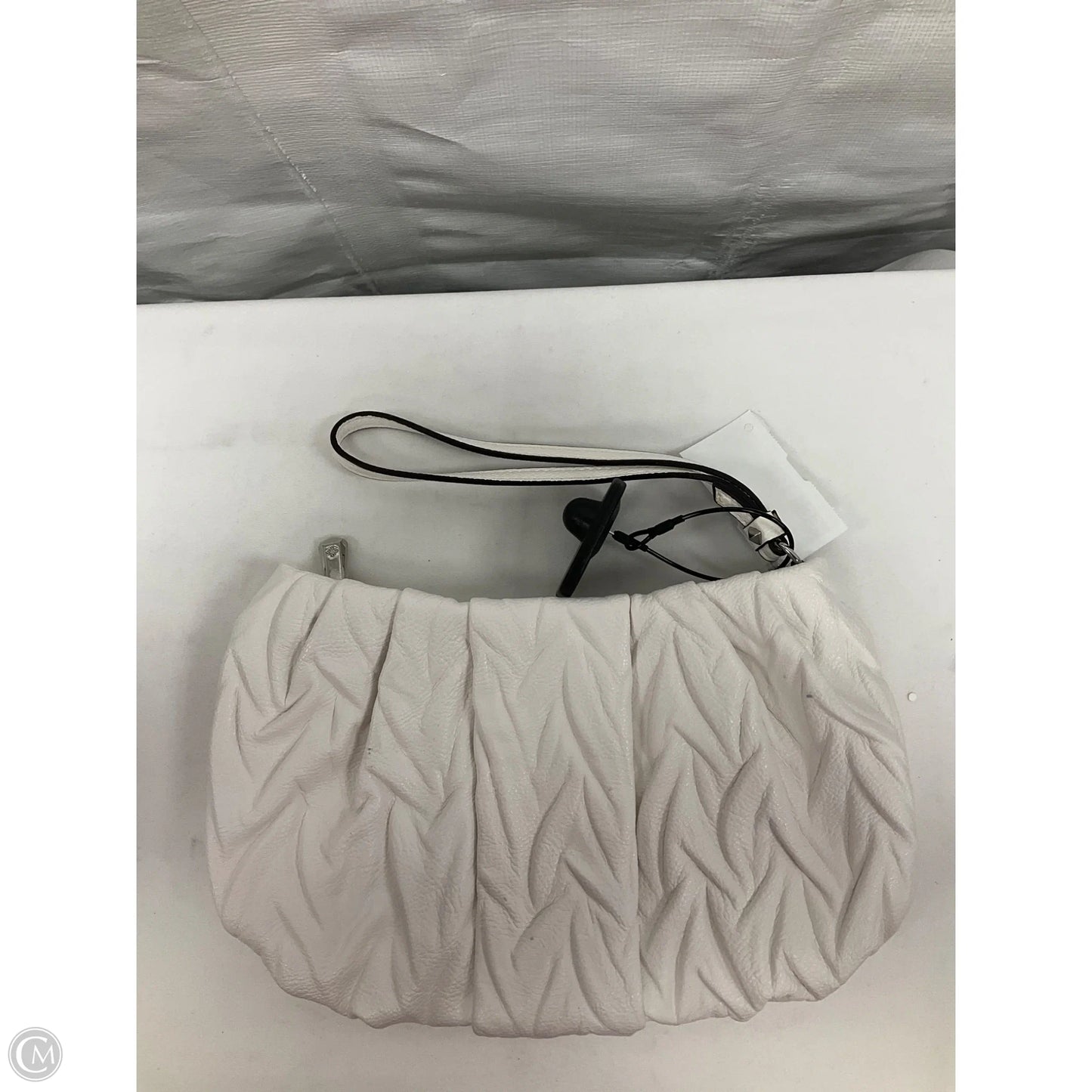 Wristlet By Simply Vera, Size: Medium